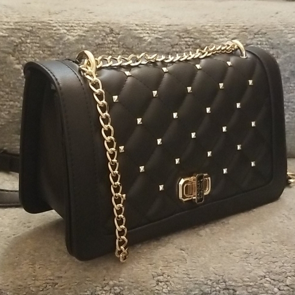 💕BADGLEY MISCHKA Studio Studed Quilted Crossbody - Picture 5 of 16